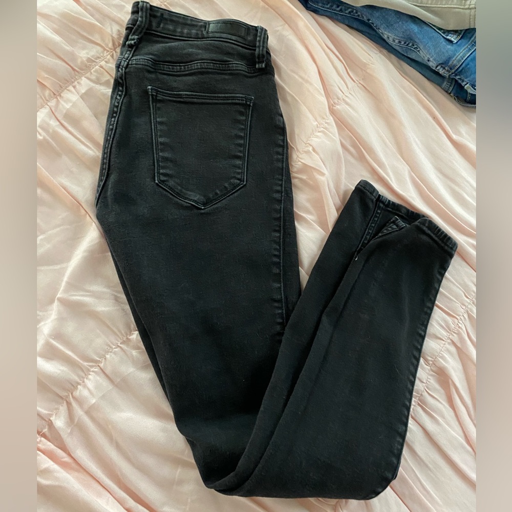 Abercrombie low rise black jeggings size 4